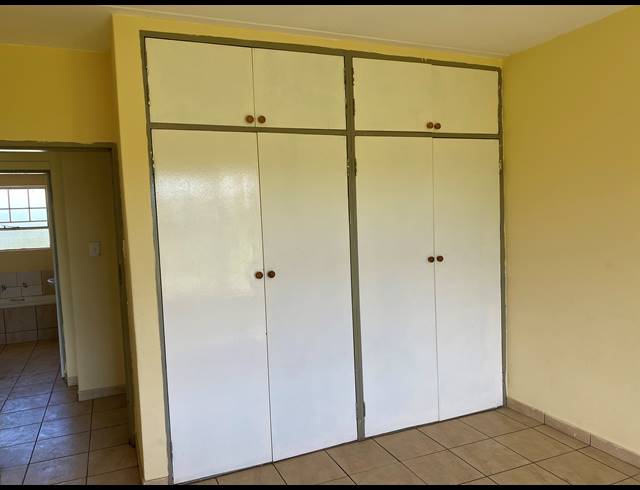 2 BEDROOM SECTIONAL TITLE FOR SALE IN RAVENSWOOD